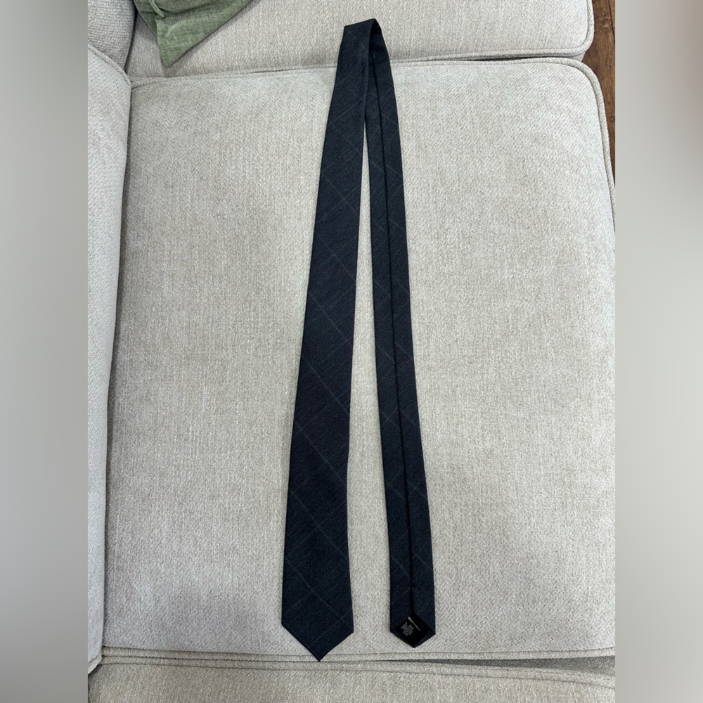 Express men’s Black Plaid Tie